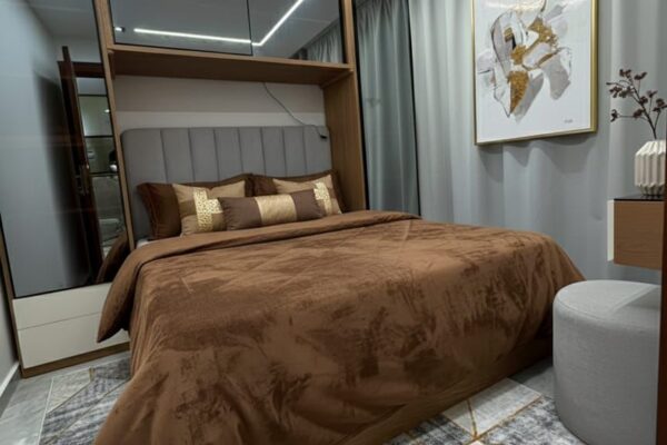 شقة للإيجار السنوي في بورتو ووك العالمين