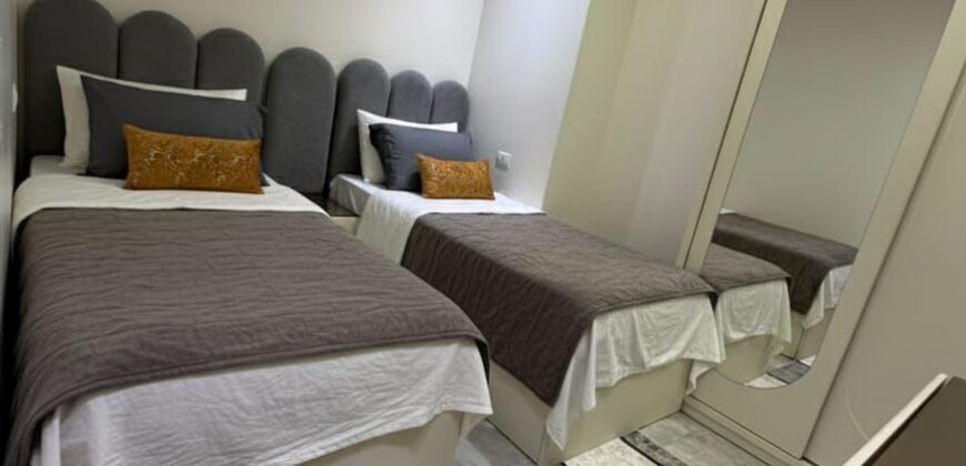 شقة للإيجار السنوي في بورتو ووك العالمين